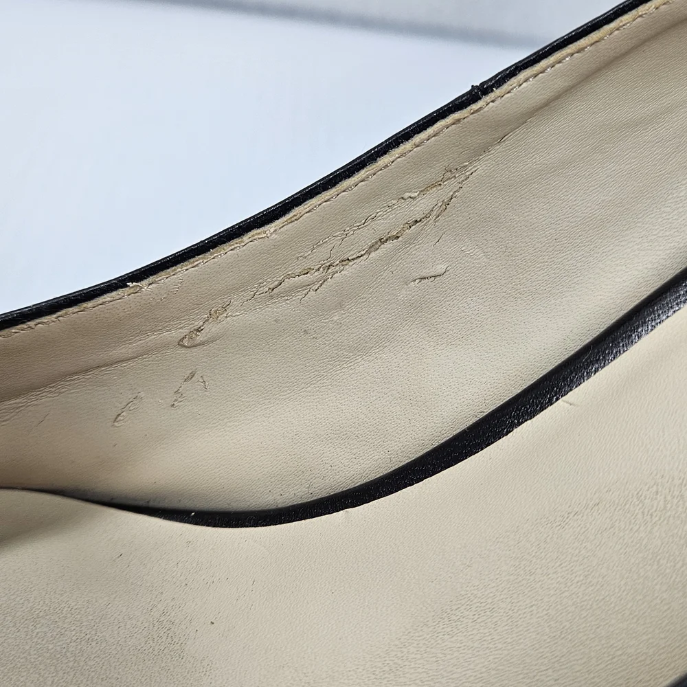 Cole Haan Black Leather Pointed Toe Heels Size 9AA Narrow Classic Pumps
